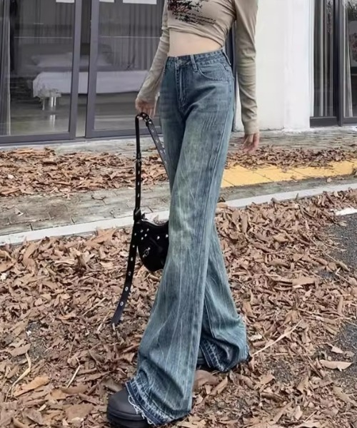 REBALANCE(リバランス)の「フレアデニムパンツ(デニムパンツ・レディース・B/A・X-LARGE/LARGE/MEDIUM)」の13枚目の写真