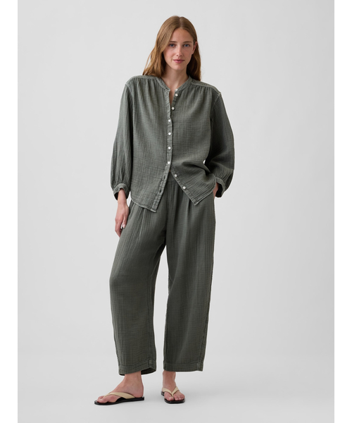 GAP(ギャップ)の「コットンガーゼ オーバーサイズ ノーカラーシャツ(シャツ/ブラウス・レディース・ホワイト/ブラウン/ブラック/レッド/グリーン/イエロー・L/M/S/XS/XXS)」の20枚目の写真