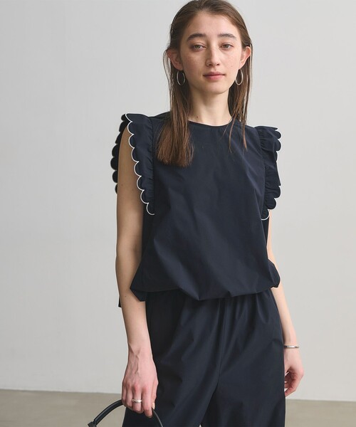 UNITED ARROWS(ユナイテッドアローズ)の「スカラップ フリル オールインワン パンツ ‐はっ水 UVカット 防しわ ウォッシャブル‐(つなぎ/オールインワン・レディース・ネイビー/ブラック・36/38)」の20枚目の写真