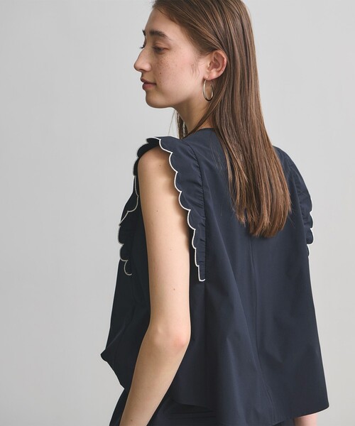 UNITED ARROWS(ユナイテッドアローズ)の「スカラップ フリル オールインワン パンツ ‐はっ水 UVカット 防しわ ウォッシャブル‐(つなぎ/オールインワン・レディース・ネイビー/ブラック・36/38)」の22枚目の写真