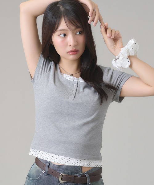 apres jour mignon(アプレジュールミニョン)の「レイヤードヘンリートップス(Tシャツ/カットソー・レディース・ネイビー/ブラック/ブルー/グレー・LARGE/フリー)」の17枚目の写真