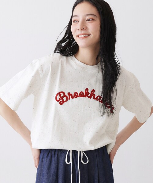 Dessin(デッサン)の「【ユニセックス/洗える】ネップロゴ刺繍Tシャツ(Tシャツ/カットソー・レディース・ホワイト/ライトベージュ・04/02/00)」の1枚目の写真