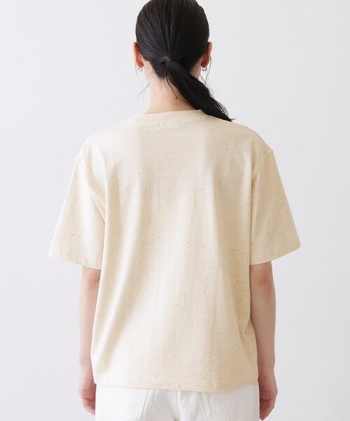 Dessin(デッサン)の「【ユニセックス/洗える】ネップロゴ刺繍Tシャツ(Tシャツ/カットソー・レディース・ホワイト/ライトベージュ・04/02/00)」の13枚目の写真