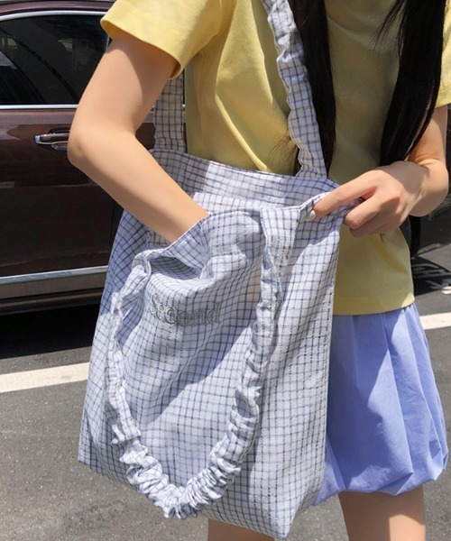 Vipoa(ヴィポア)の「Second logo check tote bag(トートバッグ・レディース・アイボリー/ホワイト/ブルー/ブラック/グリーン・ONE SIZE)」の2枚目の写真