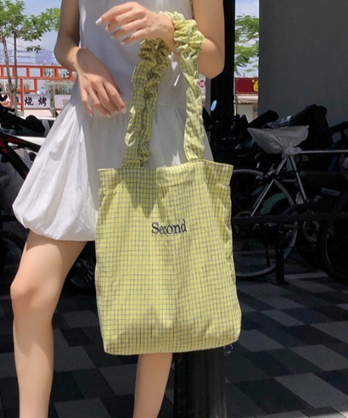 Vipoa(ヴィポア)の「Second logo check tote bag(トートバッグ・レディース・アイボリー/ホワイト/ブルー/ブラック/グリーン・ONE SIZE)」の7枚目の写真
