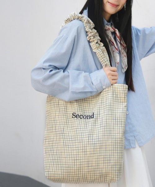 Vipoa(ヴィポア)の「Second logo check tote bag(トートバッグ・レディース・アイボリー/ホワイト/ブルー/ブラック/グリーン・ONE SIZE)」の21枚目の写真
