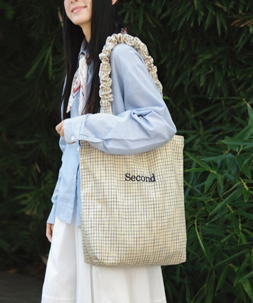 Vipoa(ヴィポア)の「Second logo check tote bag(トートバッグ・レディース・アイボリー/ホワイト/ブルー/ブラック/グリーン・ONE SIZE)」の18枚目の写真