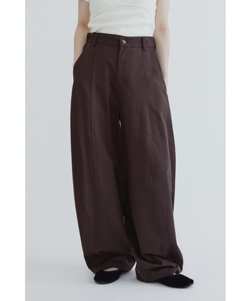 ANF.MUU（アンフムー）の「センターシームカーブパンツ（チノパンツ・レディース・ブラック/ブラウン/ネイビー・FREE）」の14枚目の写真