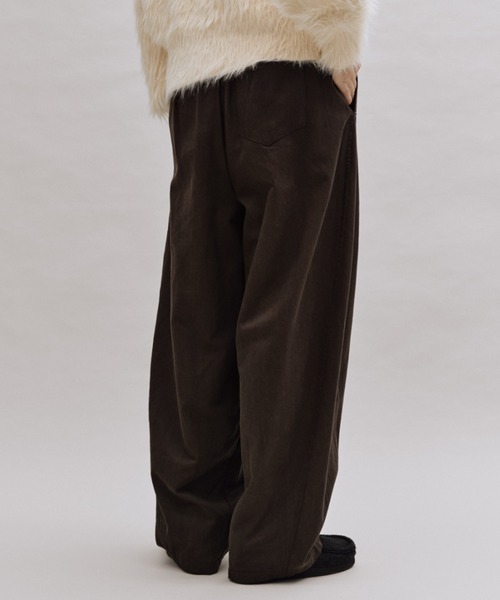 ANF.MUU（アンフムー）の「センターシームカーブパンツ（チノパンツ・レディース・ブラック/ブラウン/ネイビー・FREE）」の16枚目の写真