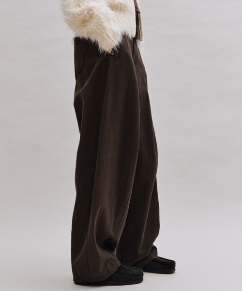 ANF.MUU（アンフムー）の「センターシームカーブパンツ（チノパンツ・レディース・ブラック/ブラウン/ネイビー・FREE）」の17枚目の写真