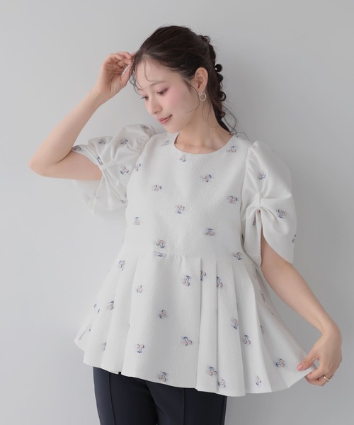 Fit more(フィットモア)の「チェリー柄タックペプラムトップス(その他トップス・レディース・ピンク/イエロー/ホワイト・FREE)」の1枚目の写真