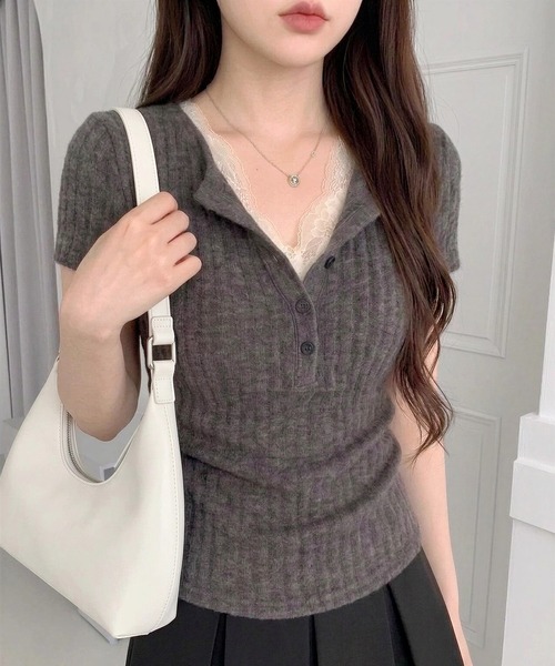 HAILY(ヘイリー)の「胸元レースドッキングヘンリーネックリブTシャツ(Tシャツ/カットソー・レディース・チャコールグレー/オートミール・FREE)」の1枚目の写真