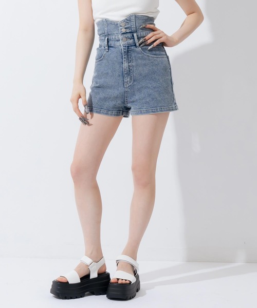 ANAP(アナップ)の「ハイウエスト デニムショートパンツ(デニムパンツ・レディース・ブルー/ブラック/グレー・F)」の14枚目の写真