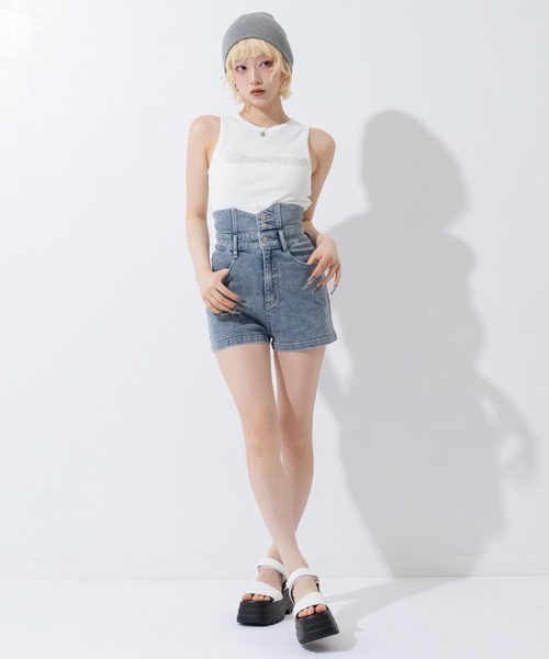 ANAP(アナップ)の「ハイウエスト デニムショートパンツ(デニムパンツ・レディース・ブルー/ブラック/グレー・F)」の6枚目の写真