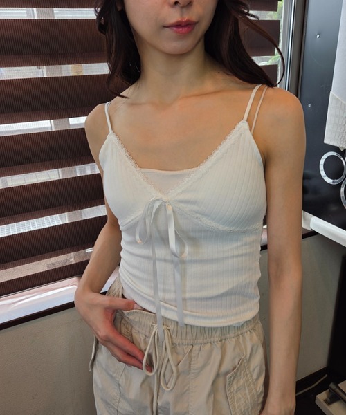 ｔｏｌｅｎｅ（トレネ）の「カップ付きフロントリボン レーストリミング リブキャミソール（キャミソール・レディース・ピンク/ブラック/ホワイト・FREE）」の4枚目の写真