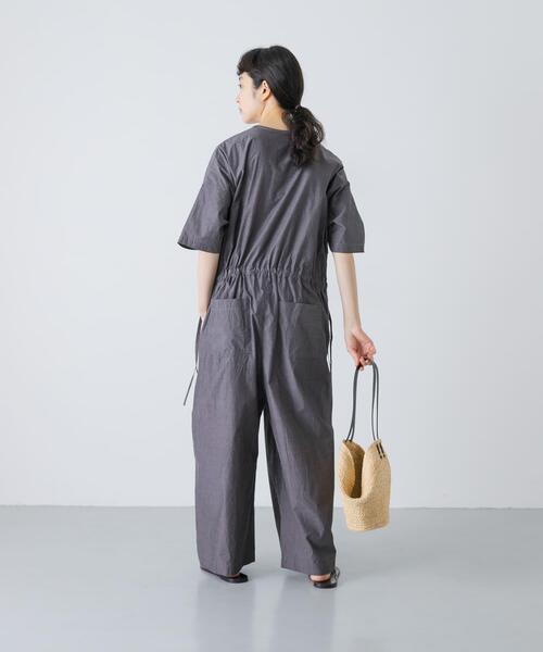かぐれ（カグレ）の「『2サイズ展開』ワイドオールインワン（つなぎ/オールインワン・レディース・チャコールグレー/ライトベージュ・0/1）」の3枚目の写真
