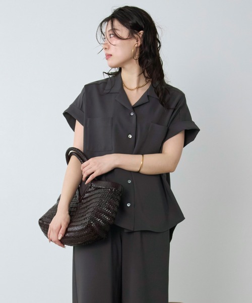 MICA&DEAL(マイカ&ディール)の「オープンカラーシャツ〈セットアップ対応〉(シャツ/ブラウス・レディース・チャコールグレー/カーキ/ダークネイビー・FREE)」の6枚目の写真
