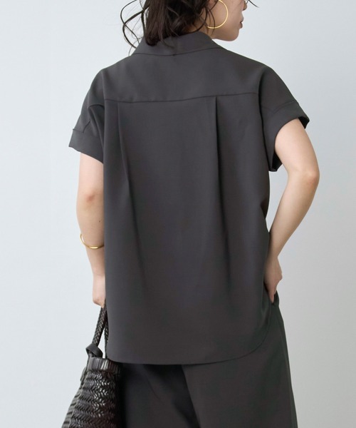 MICA&DEAL(マイカ&ディール)の「オープンカラーシャツ〈セットアップ対応〉(シャツ/ブラウス・レディース・チャコールグレー/カーキ/ダークネイビー・FREE)」の8枚目の写真