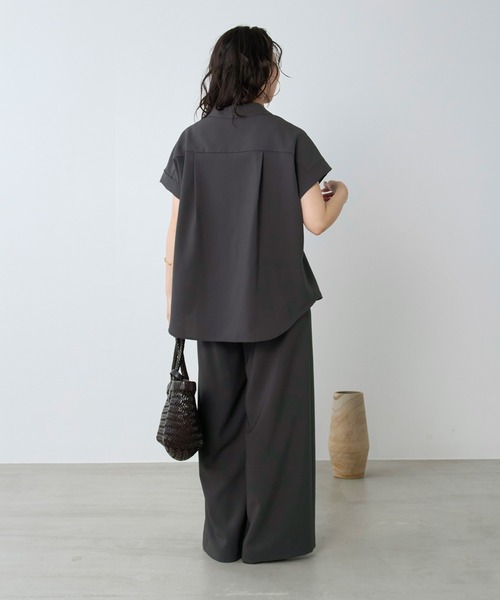 MICA&DEAL(マイカ&ディール)の「オープンカラーシャツ〈セットアップ対応〉(シャツ/ブラウス・レディース・チャコールグレー/カーキ/ダークネイビー・FREE)」の14枚目の写真