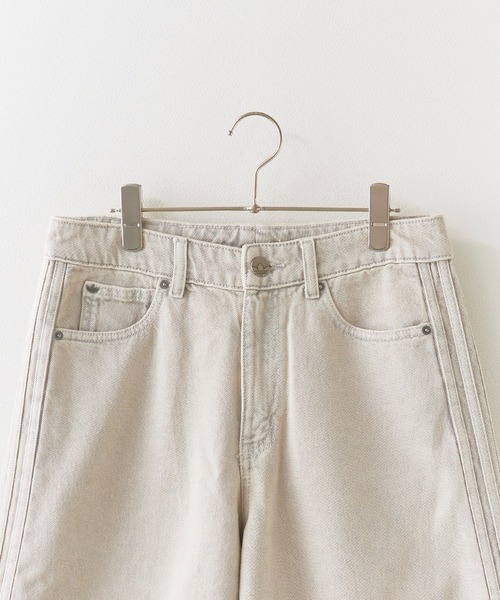 adidas(アディダス)の「adidas/アディダス FIREBIRD MID RISE DENIM JORTS ファイヤーバード ミッドライズ デニム ショートパンツ ハーフパンツ サイドラインパンツ 秋 秋服 2026年秋冬(デニムパンツ・メンズ・グレー・S/M/L/XS)」の9枚目の写真