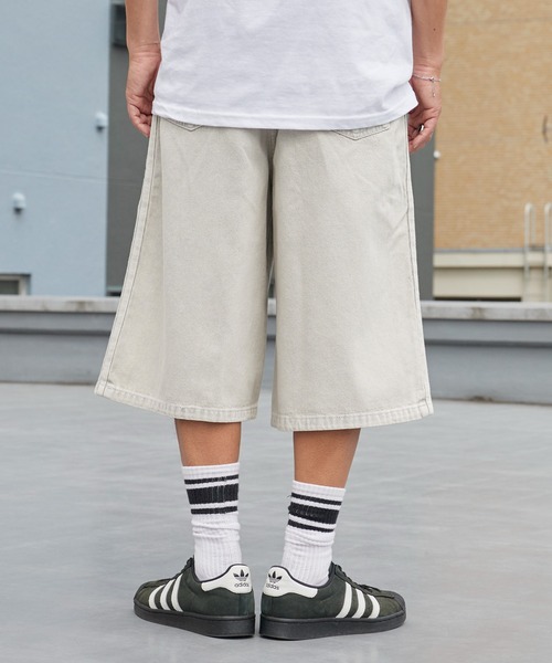 adidas(アディダス)の「adidas/アディダス FIREBIRD MID RISE DENIM JORTS ファイヤーバード ミッドライズ デニム ショートパンツ ハーフパンツ サイドラインパンツ 秋 秋服 2026年秋冬(デニムパンツ・メンズ・グレー・S/M/L/XS)」の14枚目の写真