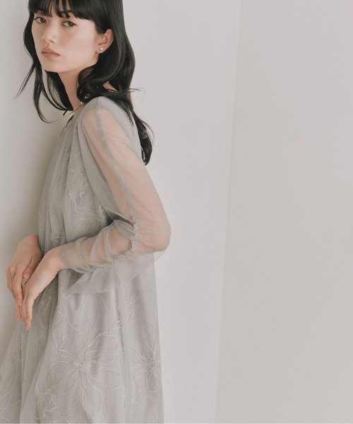 kaene(カエン)の「シアーペタルレイヤードドレス【結婚式 二次会 同窓会 成人式 パーティードレス】(ドレス・レディース・チャコール/ミント・FREE)」の18枚目の写真