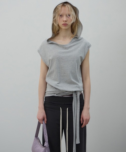 LCDC TM(エルシーディーシーティーエム)の「STRING DETAIL HOODED TOP(Tシャツ/カットソー・レディース・グレー・S/M)」の1枚目の写真