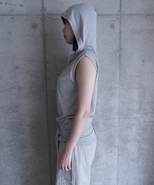 LCDC TM(エルシーディーシーティーエム)の「STRING DETAIL HOODED TOP(Tシャツ/カットソー・レディース・グレー・S/M)」の14枚目の写真