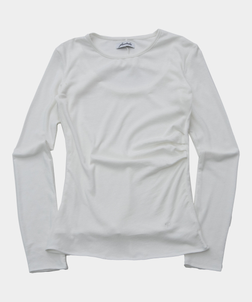 PLACE STUDIO（プレイススタジオ）の「スリムピンタックシャーリングバックスリットポイントソフトラウンドネックロングスリーブTシャツ_3COLOR（Tシャツ/カットソー・レディース・グレー/ブラック/ホワイト・FREE）」の6枚目の写真