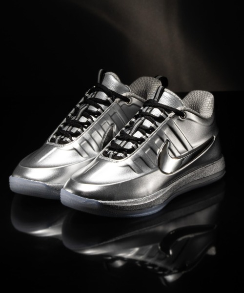 NIKE(ナイキ)の「NIKE BOOK 2 EP / ナイキ ブック 2 EP【SP】(スニーカー・メンズ・シルバー・26.0cm/26.5cm/27.0cm/27.5cm/28.0cm/28.5cm/29.0cm/30.0cm)」の8枚目の写真