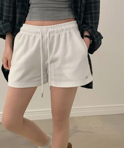 VIVID LADY(ビビッドレディー)の「イージーショートパンツ(その他パンツ・レディース・グレー/ブラウン/ホワイト/ネイビー・FREE)」の15枚目の写真