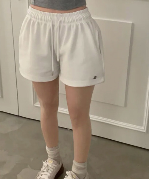 VIVID LADY(ビビッドレディー)の「イージーショートパンツ(その他パンツ・レディース・グレー/ブラウン/ホワイト/ネイビー・FREE)」の20枚目の写真