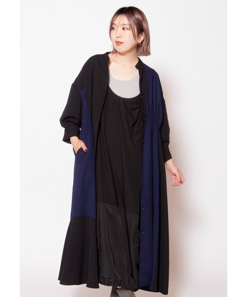 OSMOSIS(オズモーシス)の「バイカラーアシンメトリーワンピース(ワンピース・レディース・ブラック/カーキ/ネイビー・ONE SIZE)」の1枚目の写真