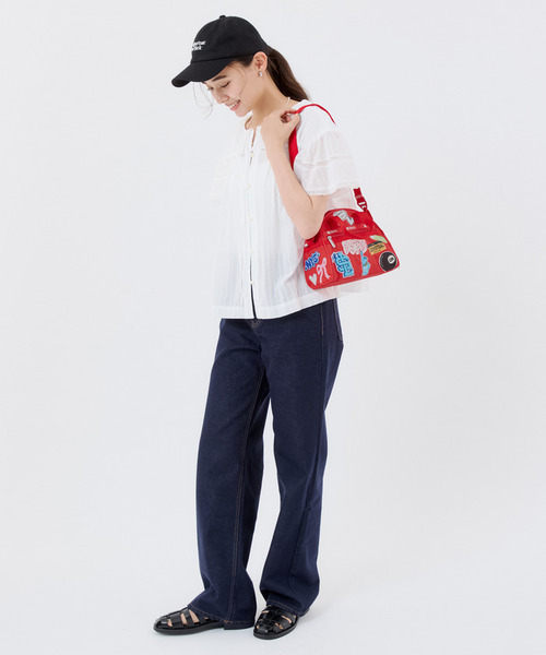 LeSportsac(レスポートサック)の「PW ROUND SM SATCHEL パッチワークレッドラウンドSMサッチェル(ショルダーバッグ・レディース・レッド・FREE)」の2枚目の写真