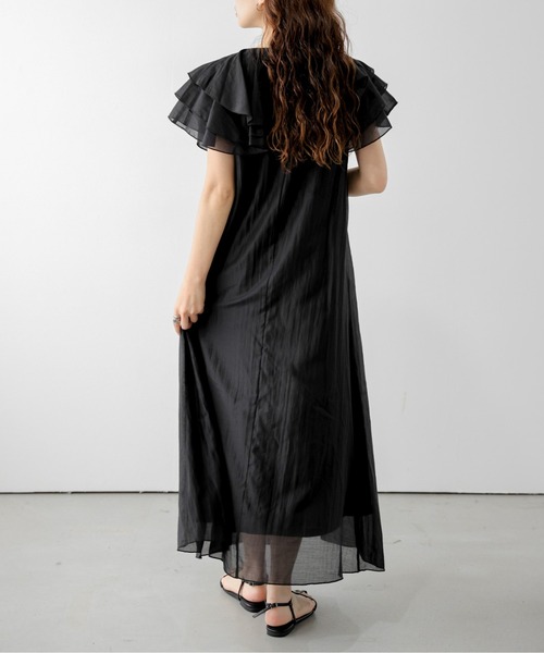 AMELY(エミリー)の「ケープフリル シアーワンピース(ワンピース・レディース・ブラック/アイボリー・フリー/C)」の9枚目の写真