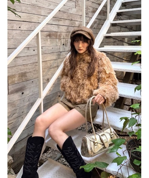 SLY(スライ)の「CURL F/FUR SHORT BZ カールファーショートブルゾン 秋服 冬服(ブルゾン・レディース・アイボリー/ベージュ/ブラック・FREE)」の8枚目の写真