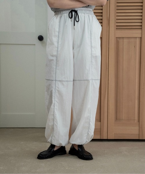 lawgy(ラウジー)の「stitch string point shaka pants / ステッチストリングポイントシャカパンツ(その他パンツ・レディース・ホワイト/ブラック・FREE)」の1枚目の写真