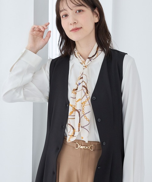 Honeys(ハニーズ)の「リング付スカーフ(バンダナ/スカーフ・レディース・ブラック×グリーン/ネイビー系2/ネイビー系1/ブラウン系その他2/サックスブルー系1/ホワイト系その他2/ホワイト×ブラウン・FREE)」の2枚目の写真