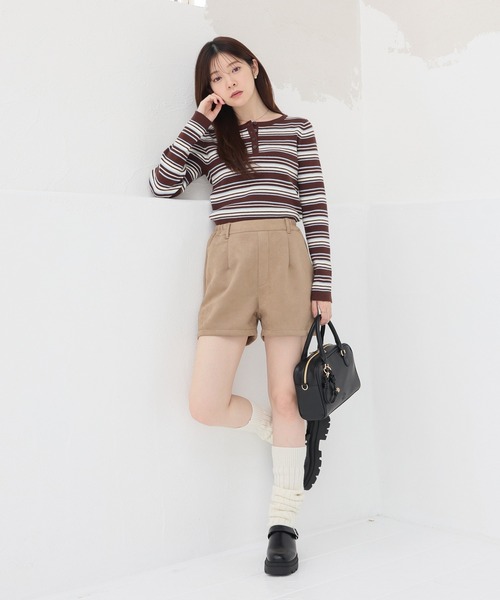 Honeys(ハニーズ)の「スエードショートパンツ(その他パンツ・レディース・ブラウン/ベージュ・L/LL/M/S/SS)」の8枚目の写真