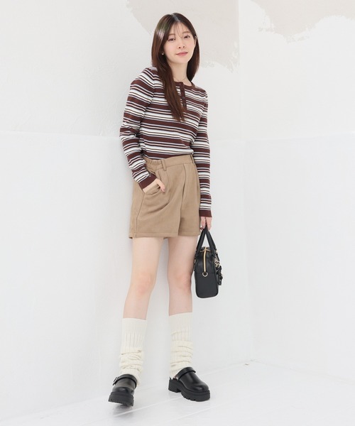 Honeys(ハニーズ)の「スエードショートパンツ(その他パンツ・レディース・ブラウン/ベージュ・L/LL/M/S/SS)」の9枚目の写真