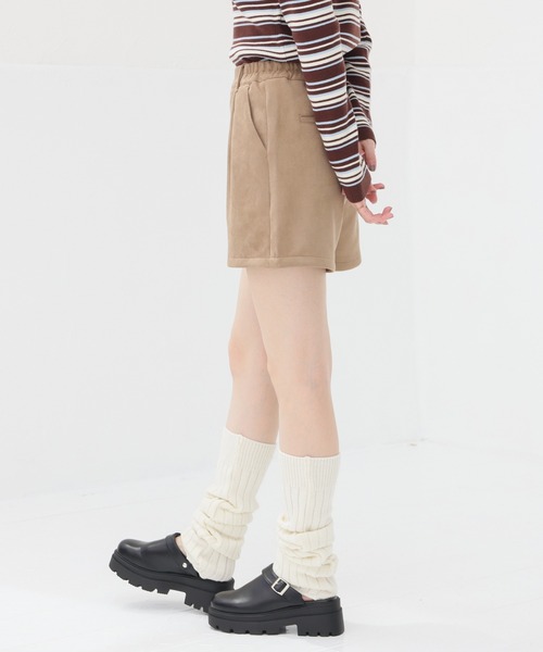 Honeys(ハニーズ)の「スエードショートパンツ(その他パンツ・レディース・ブラウン/ベージュ・L/LL/M/S/SS)」の12枚目の写真