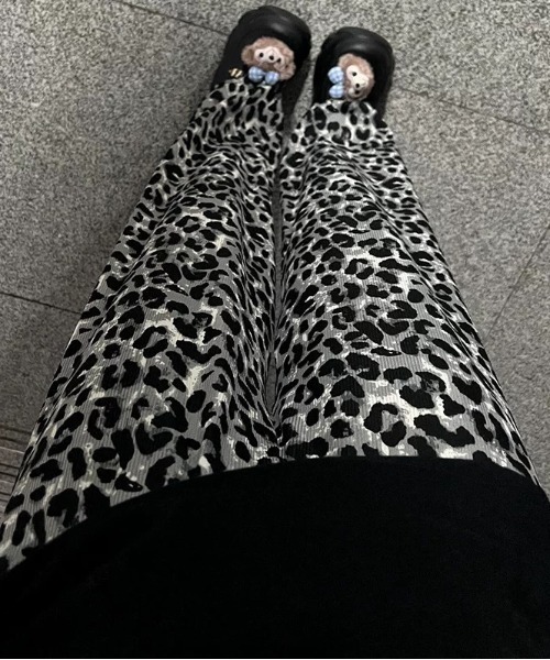 Vipoa(ヴィポア)の「Leopard drape pleats pants(その他パンツ・レディース・グレー/ブラウン・FREE)」の9枚目の写真