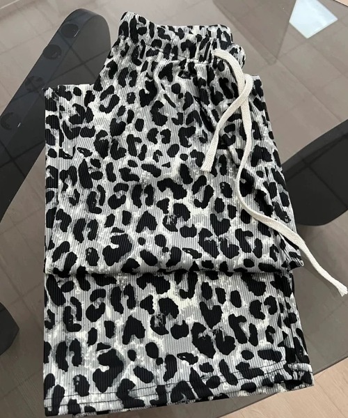 Vipoa(ヴィポア)の「Leopard drape pleats pants(その他パンツ・レディース・グレー/ブラウン・FREE)」の6枚目の写真