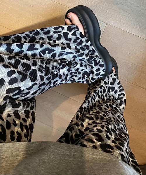 Vipoa(ヴィポア)の「Leopard drape pleats pants(その他パンツ・レディース・グレー/ブラウン・FREE)」の8枚目の写真