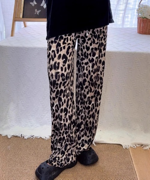 Vipoa(ヴィポア)の「Leopard drape pleats pants(その他パンツ・レディース・グレー/ブラウン・FREE)」の15枚目の写真
