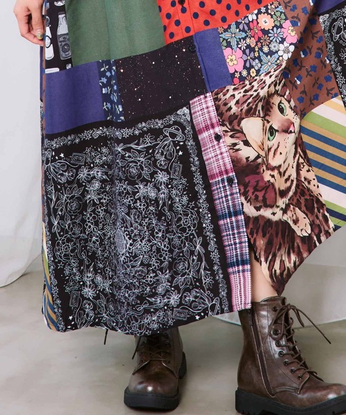 ScoLar(スカラー)の「163613:POPコラージュ総柄シャツワンピース(ワンピース・レディース・ネイビー/ブラック・M)」の10枚目の写真