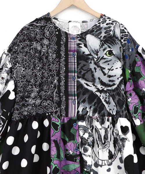ScoLar(スカラー)の「163613:POPコラージュ総柄シャツワンピース(ワンピース・レディース・ネイビー/ブラック・M)」の14枚目の写真
