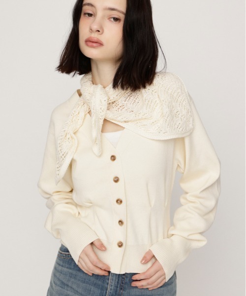 SLY(スライ)の「SCARF SET KNIT CARDIGAN スカーフセットニットカーディガン 秋服 2点セット(カーディガン/ボレロ・レディース・バーガンディー/杢グレー/アイボリー・FREE)」の2枚目の写真