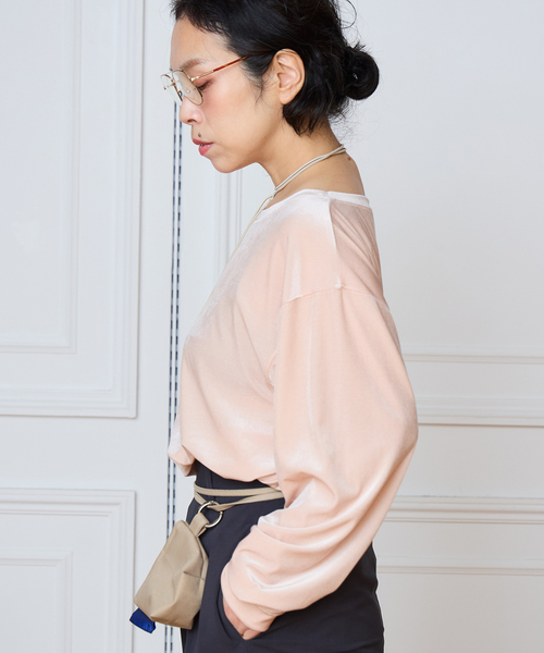 IENA LA BOUCLE(イエナラブークル)の「IENA LA BOUCLE トリアセベロアロングスリーブTシャツ(Tシャツ/カットソー・レディース・ブラック/ピンク・FREE)」の3枚目の写真