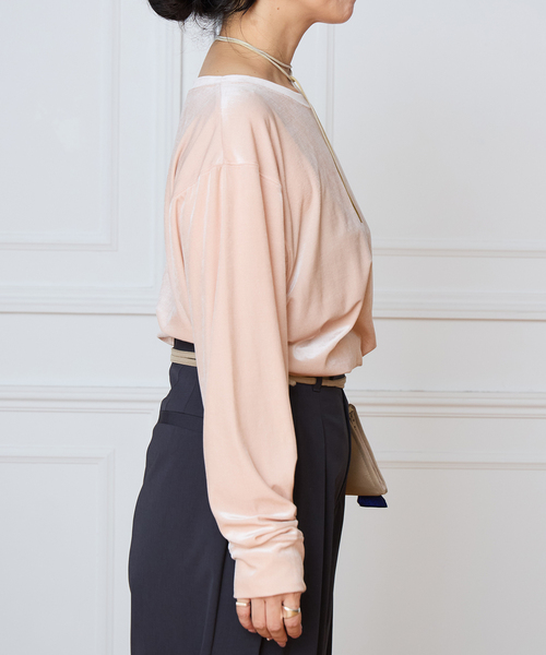 IENA LA BOUCLE(イエナラブークル)の「IENA LA BOUCLE トリアセベロアロングスリーブTシャツ(Tシャツ/カットソー・レディース・ブラック/ピンク・FREE)」の5枚目の写真